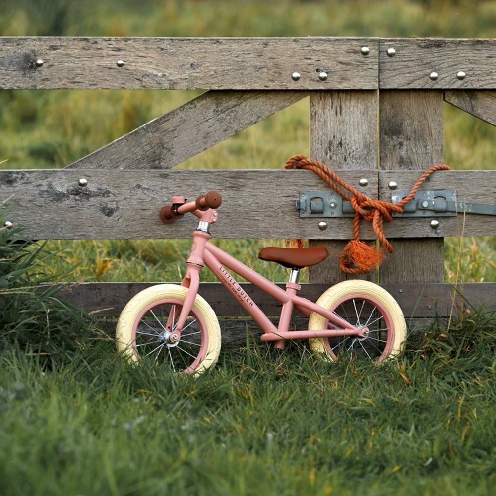 Balans bicikl - Matt Pink